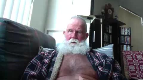 beardbushy online show from May 12, 2:25 pm
