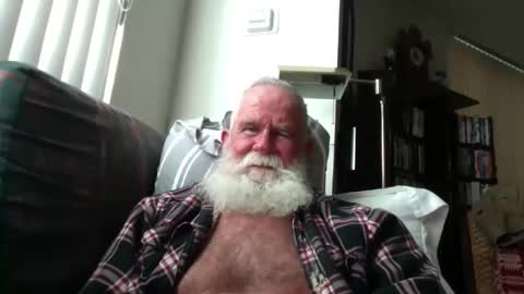 beardbushy online show from May 5, 2:19 pm