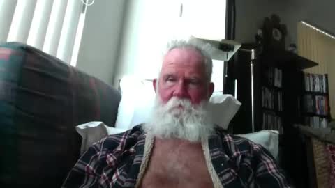 beardbushy online show from April 23, 3:58 pm