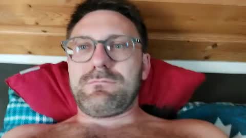 ben00189 online show from July 13, 5:15 pm