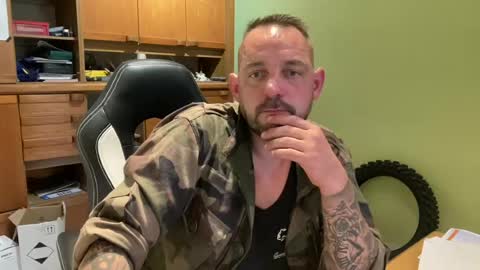 benochau online show from June 27, 3:53 am