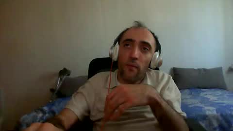 bentish online show from April 28, 1:05 pm