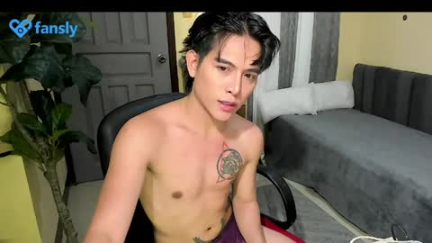 bentlyfuck online show from May 1, 11:40 pm