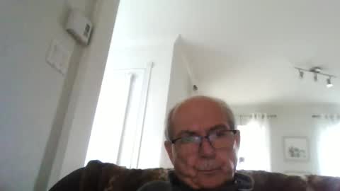 bernard1102 online show from May 18, 9:52 pm