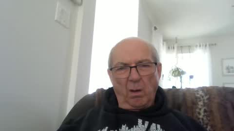 bernard1102 online show from May 13, 1:41 pm