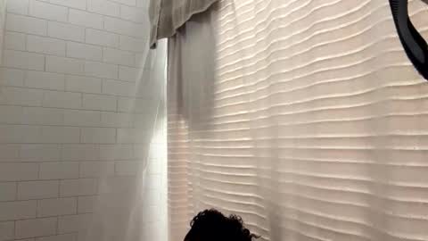 berriess_ online show from May 13, 9:39 am