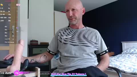 My name is David and if you like public exhibitions you wont be disappointed with me LoL - My favorite vibes is 44  online show from May 18, 9:15 am