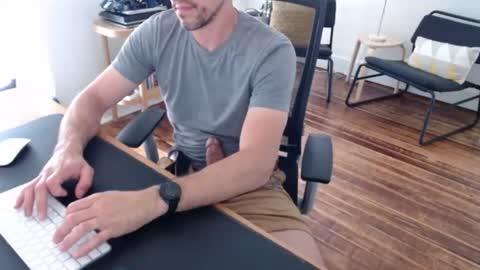 bi_sexy_man online show from June 12, 3:21 pm