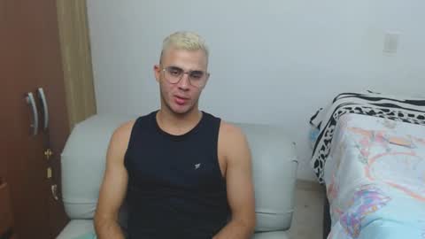 Isaac online show from June 20, 11:10 pm