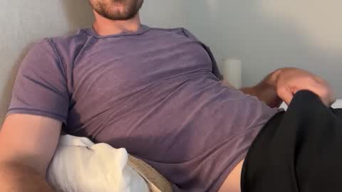 bigcollegecock69690 online show from May 5, 9:37 pm