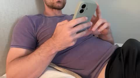 bigcollegecock69690 online show from May 4, 9:05 pm