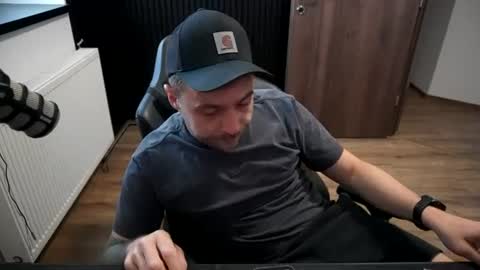 bigdikrogue online show from August 7, 2:13 pm
