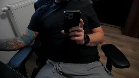 bigdikrogue online show from July 18, 1:49 pm