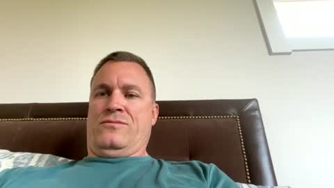 bigger22332233 online show from August 4, 6:34 pm