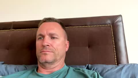 bigger22332233 online show from July 22, 11:08 pm