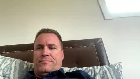 bigger22332233 online show from July 29, 10:20 pm