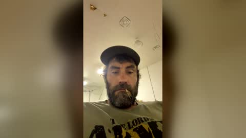 bigjohnson6923 online show from May 11, 3:07 pm