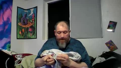 bigman42of0rlife online show from May 17, 11:06 am