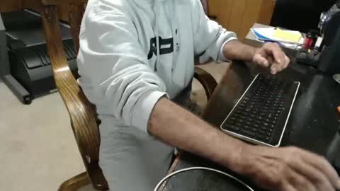 billy471 online show from May 7, 12:44 am