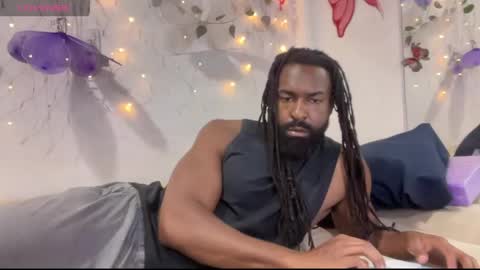 blackmuscles77 online show from May 4, 2:57 am