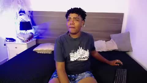 blaise_bailey13 online show from July 28, 4:09 am