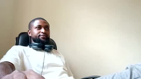 blakchiise online show from April 24, 2:19 pm