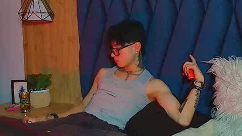 blake___01 online show from July 9, 9:18 pm