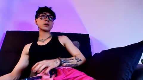 blake___01 online show from July 11, 10:45 pm