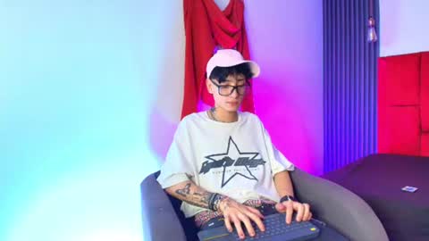 blake___01 online show from July 16, 10:28 pm