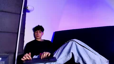 blake___01 online show from July 12, 10:56 pm