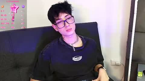 blake___01 online show from July 8, 8:35 pm