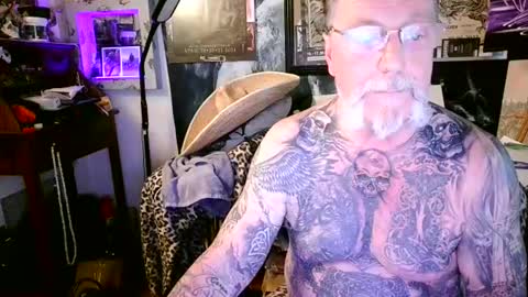 blindsurfer780299 online show from July 4, 4:37 am