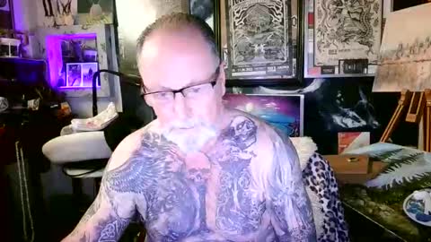 blindsurfer780299 online show from May 5, 5:09 am