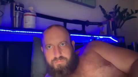 blue_eyes247 online show from May 23, 3:34 am