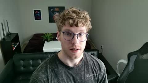 blueeyedtallguy online show from March 23, 9:10 pm