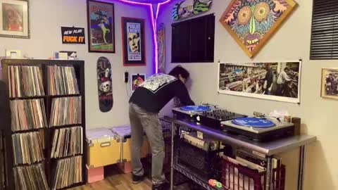 ZuperZexyZounds online show from April 27, 6:32 am