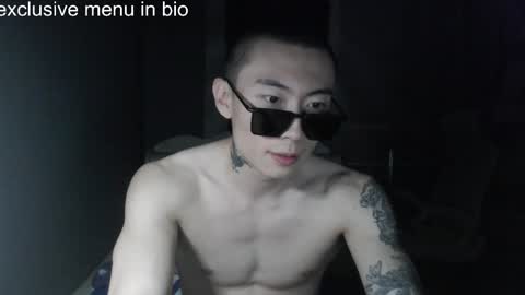 boxman556990 online show from April 24, 11:18 pm