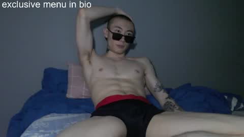 boxman556990 online show from August 2, 4:11 am
