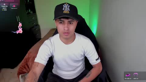 boy_nauthy online show from May 11, 8:50 pm