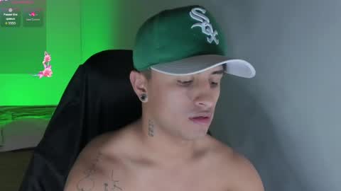 boy_nauthy online show from May 10, 10:55 pm