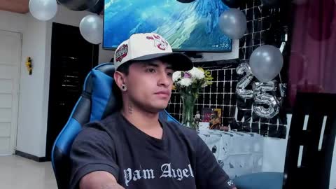 boy_nauthy online show from May 19, 6:58 pm