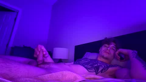 boynekstdoorr online show from May 30, 8:47 am