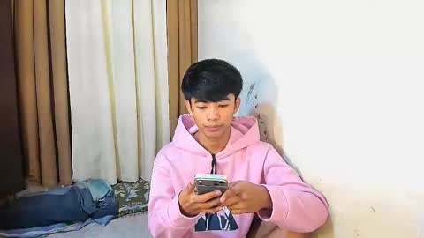 HI IM JAMES DONT FORGET GIVE ME THUMBS UP AND JOIN TO MY FANCLUB online show from May 11, 2:56 pm