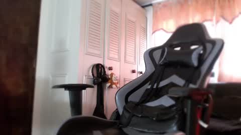 bra_c online show from July 29, 9:03 pm