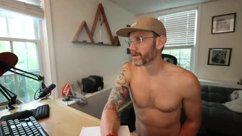 BradBronton online show from May 5, 10:28 am