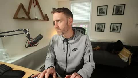 BradBronton online show from May 23, 8:14 pm