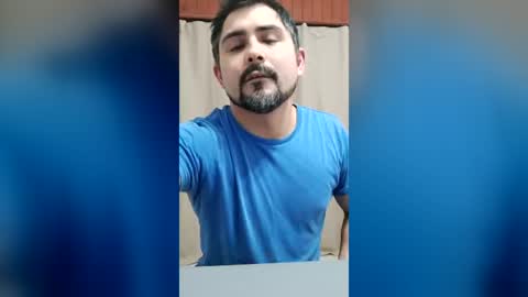 bradd_32 online show from July 23, 2:53 am