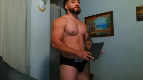 Bradley Martinez online show from May 12, 1:47 am