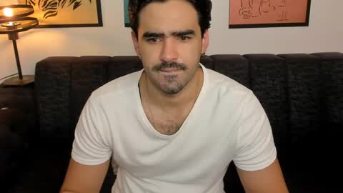 bradleymartin7 online show from May 19, 10:43 am