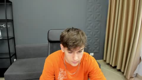 BradyFlint online show from May 13, 4:42 am